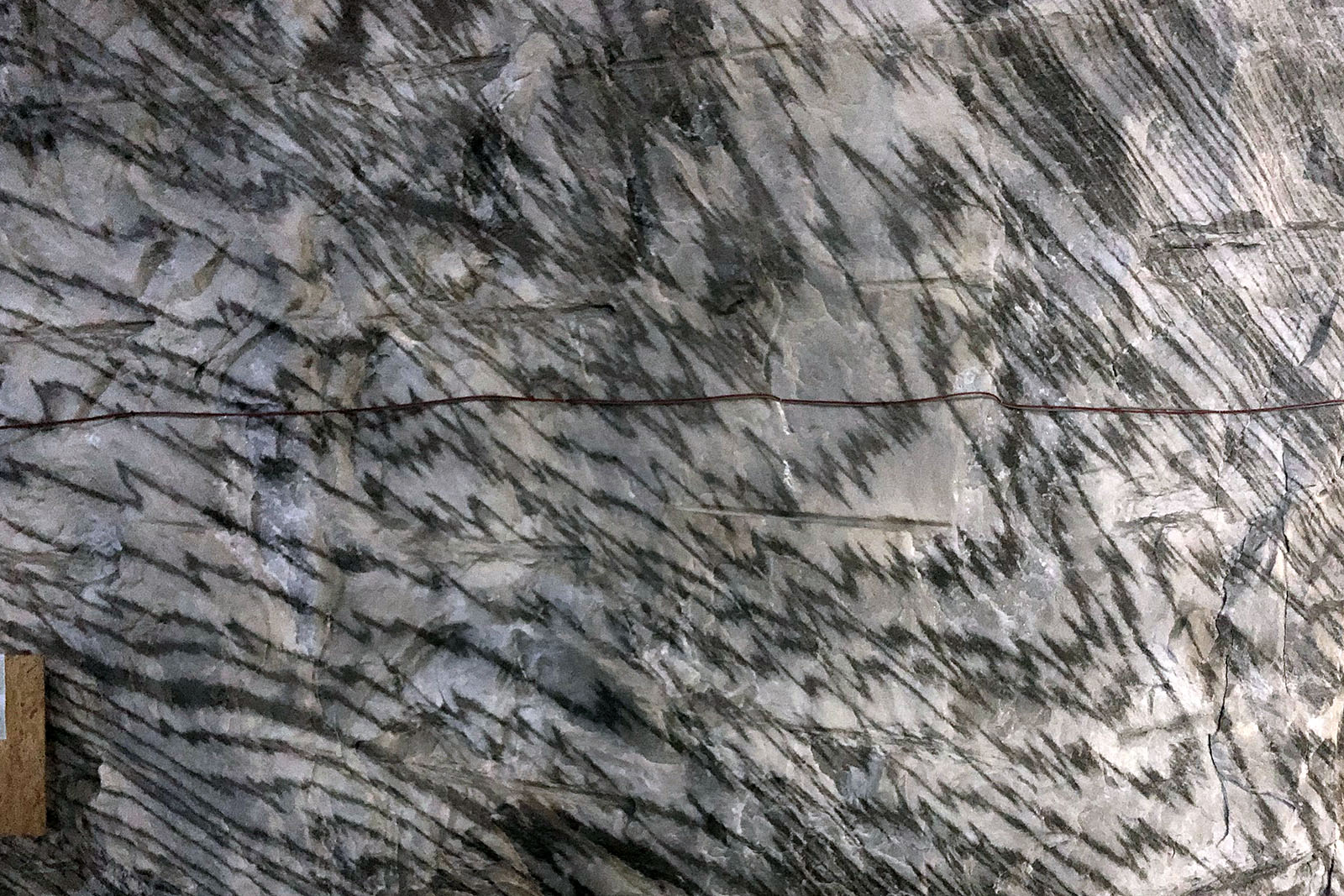 Ductilely folded halite exposed on the pillars of the Târgu Ocna salt mine.